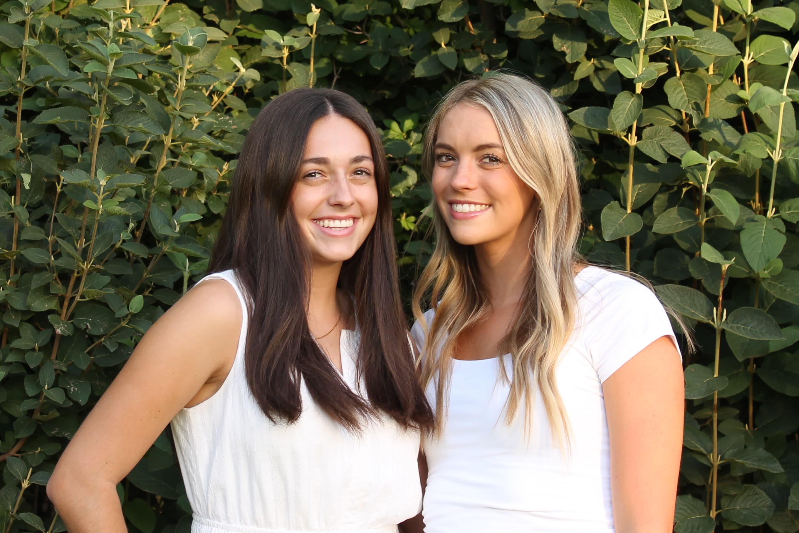 Brooklyn and Maddisyn, the founders of Gathering Is Real